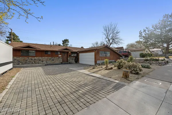 $470,000 | 2060 Carlin Street, Reno, NV 89503