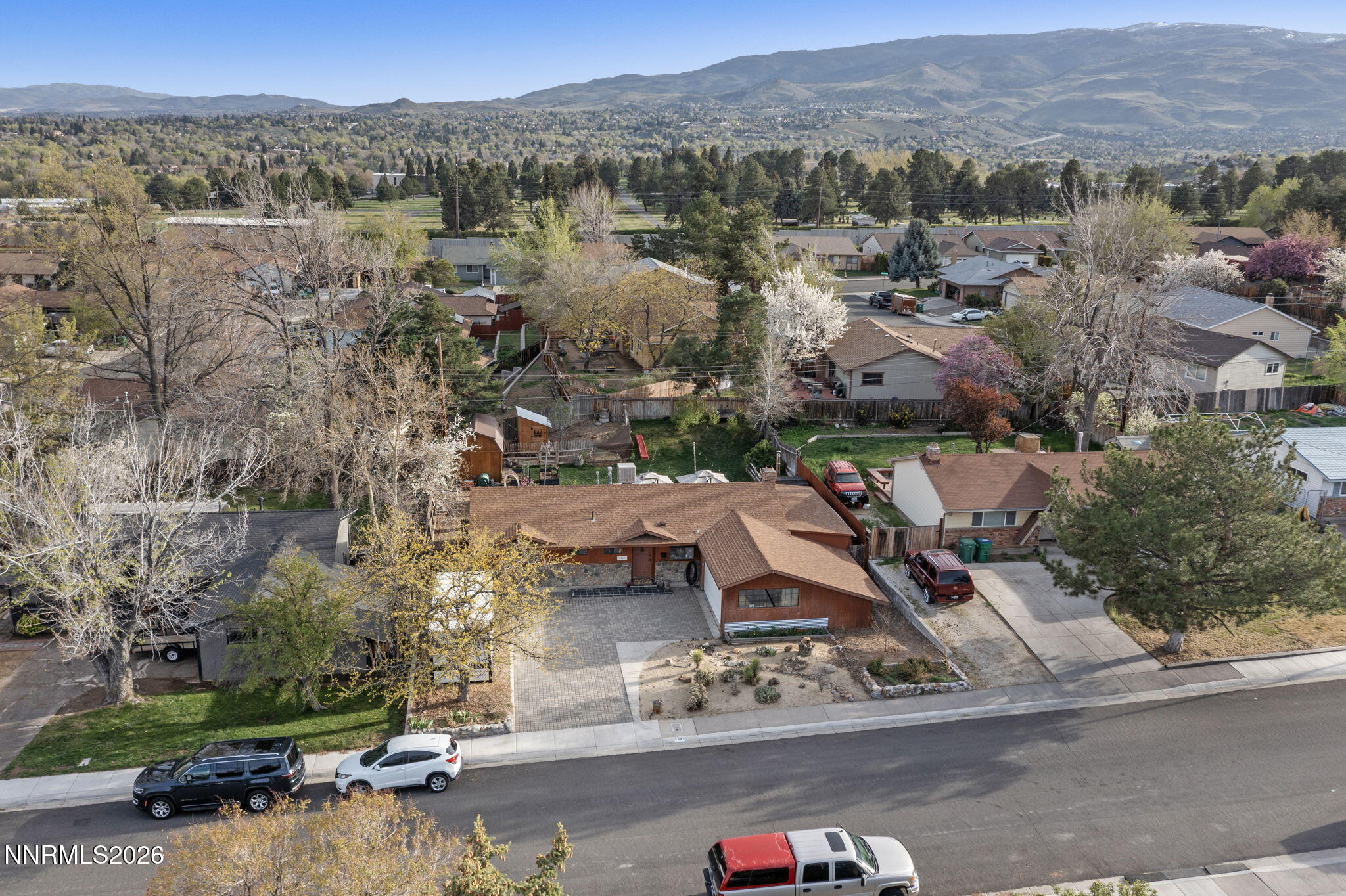 2060 Carlin Street Reno, NV 89503 - Photo 8 of 47 8-web-or-mls-DJI_0859
