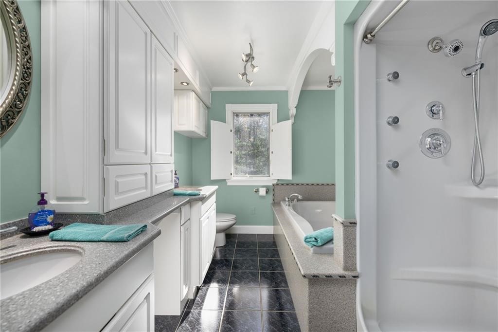 10 Oak Hill Road Scituate, RI 02831 - Photo 32 of 50 Gallery Image 32