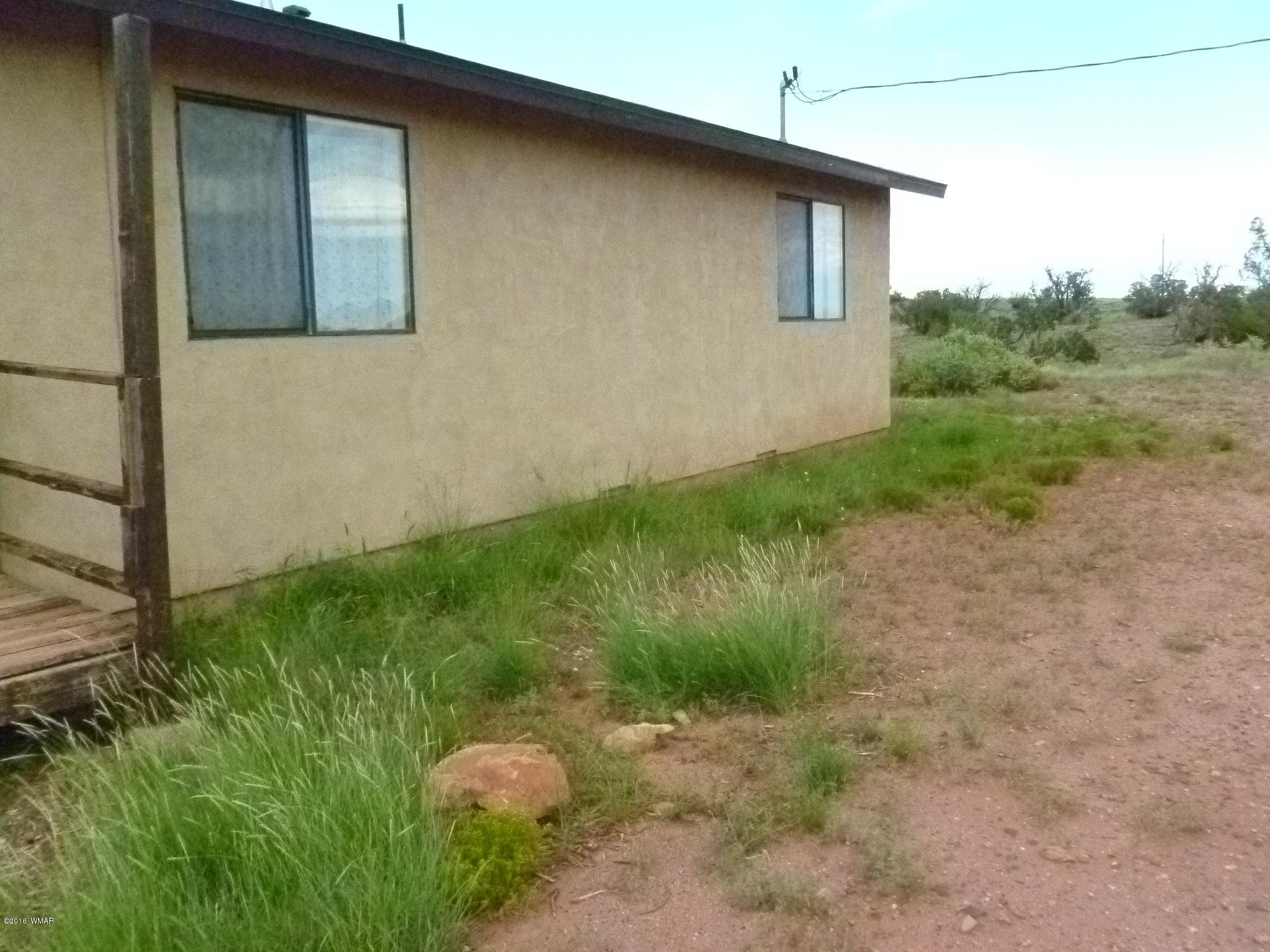5218 Longhorn Road Snowflake, AZ 85937 - Photo 17 of 41 a view of a back yard of the house