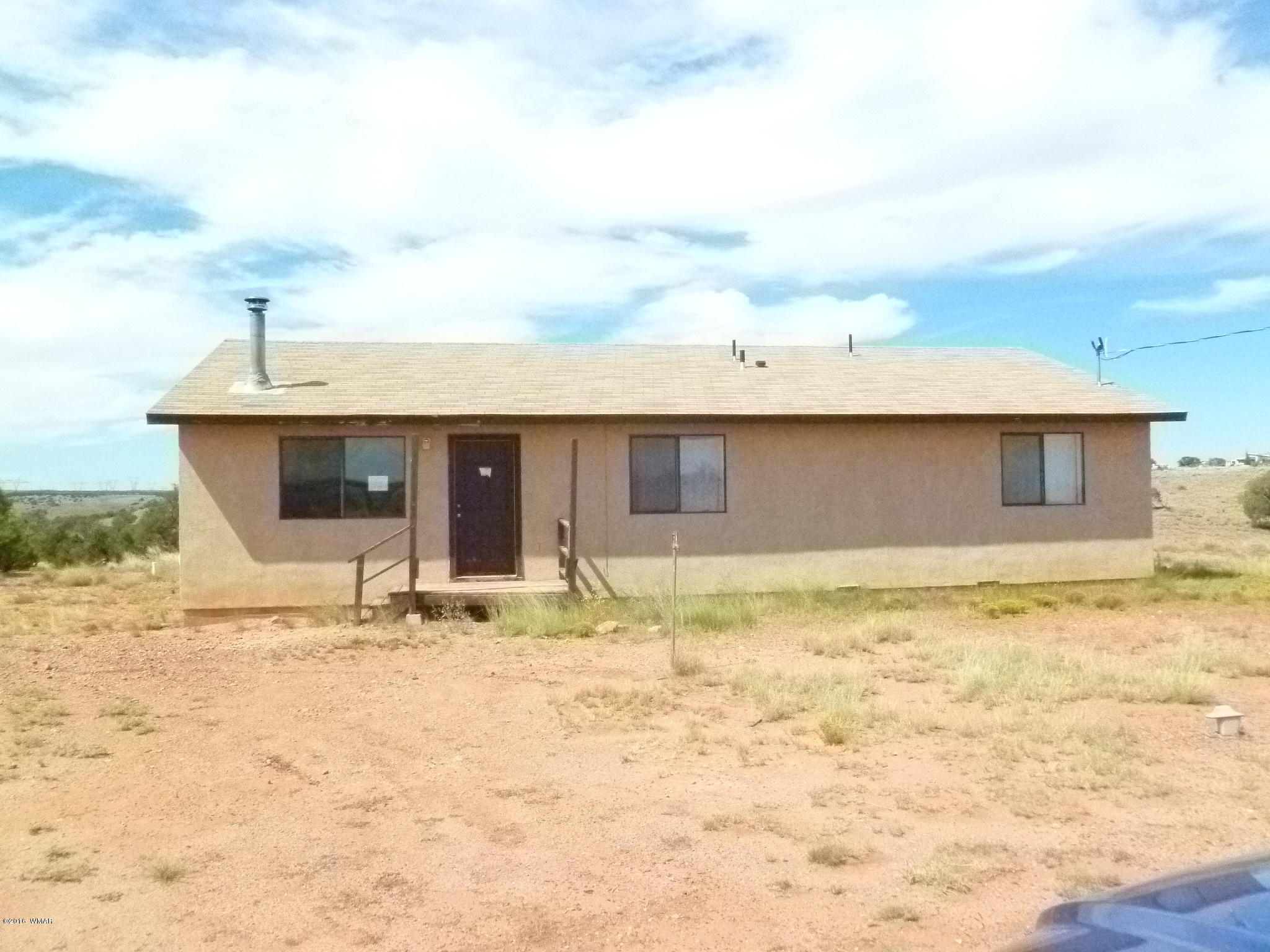 5218 Longhorn Road Snowflake, AZ 85937 - Photo 2 of 41 a view of a backyard of the house