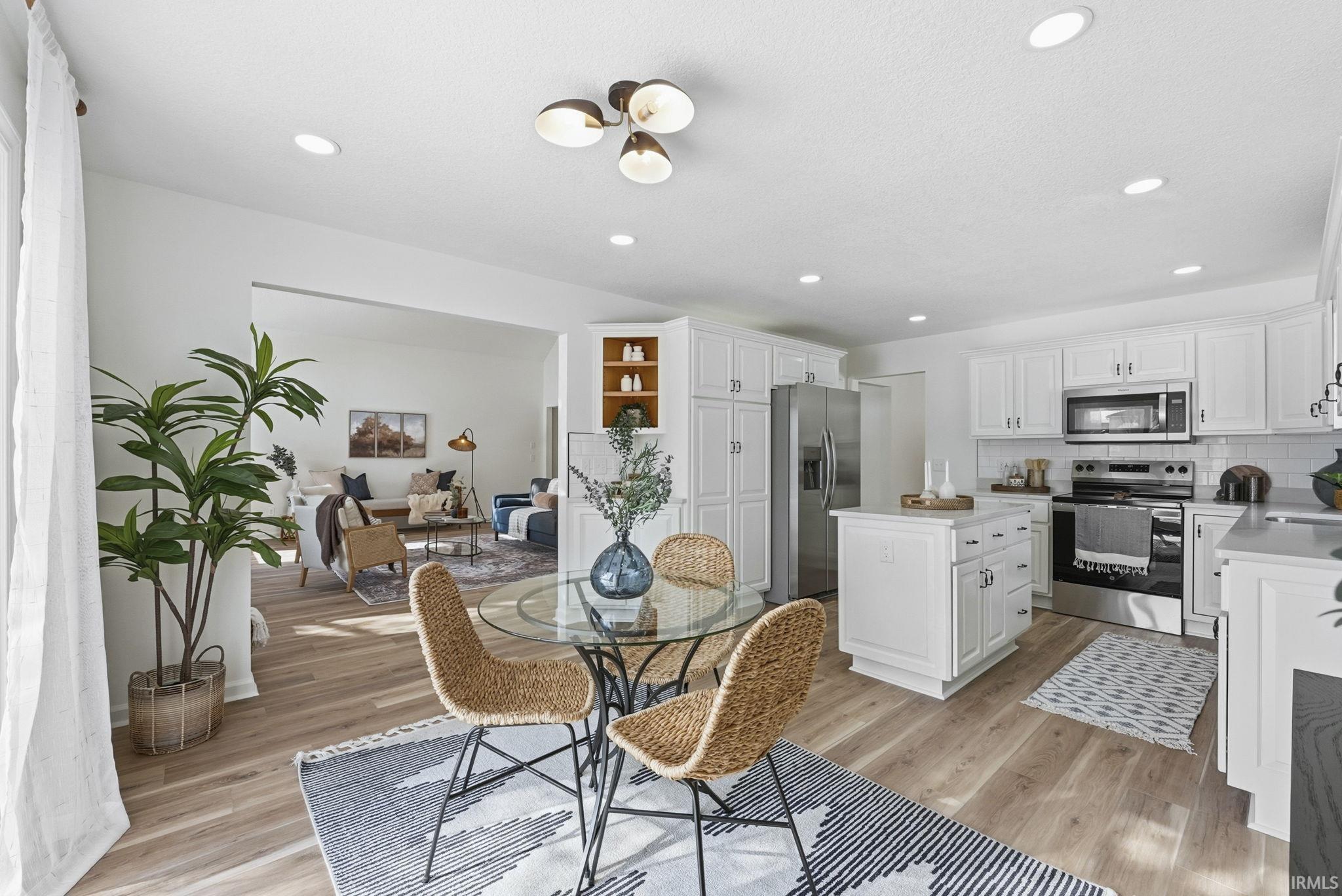 9818 Sea View Cove Fort Wayne, IN 46835 - Photo 4 of 36