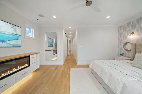 $1,895,000 | 2042 North Honore Street, Chicago, IL 60614