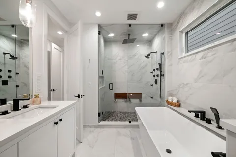 $1,895,000 | 2042 North Honore Street, Chicago, IL 60614