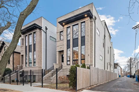 $1,895,000 | 2042 North Honore Street, Chicago, IL 60614