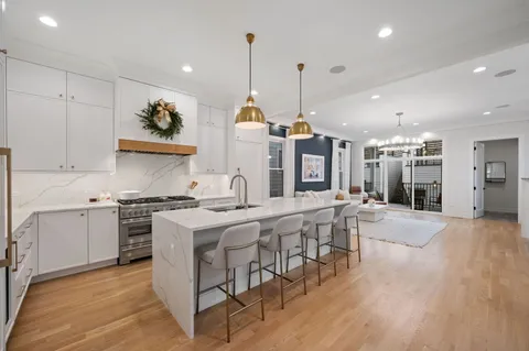 $1,895,000 | 2042 North Honore Street, Chicago, IL 60614