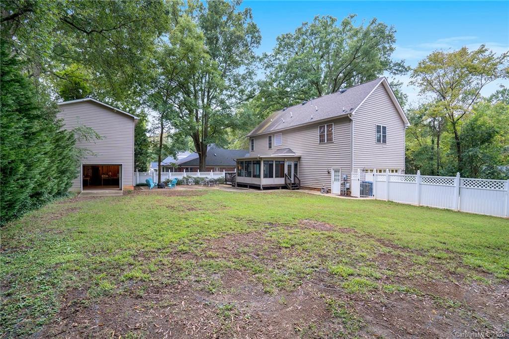 440 Alexander Street Matthews, NC 28105 - Photo 34 of 41