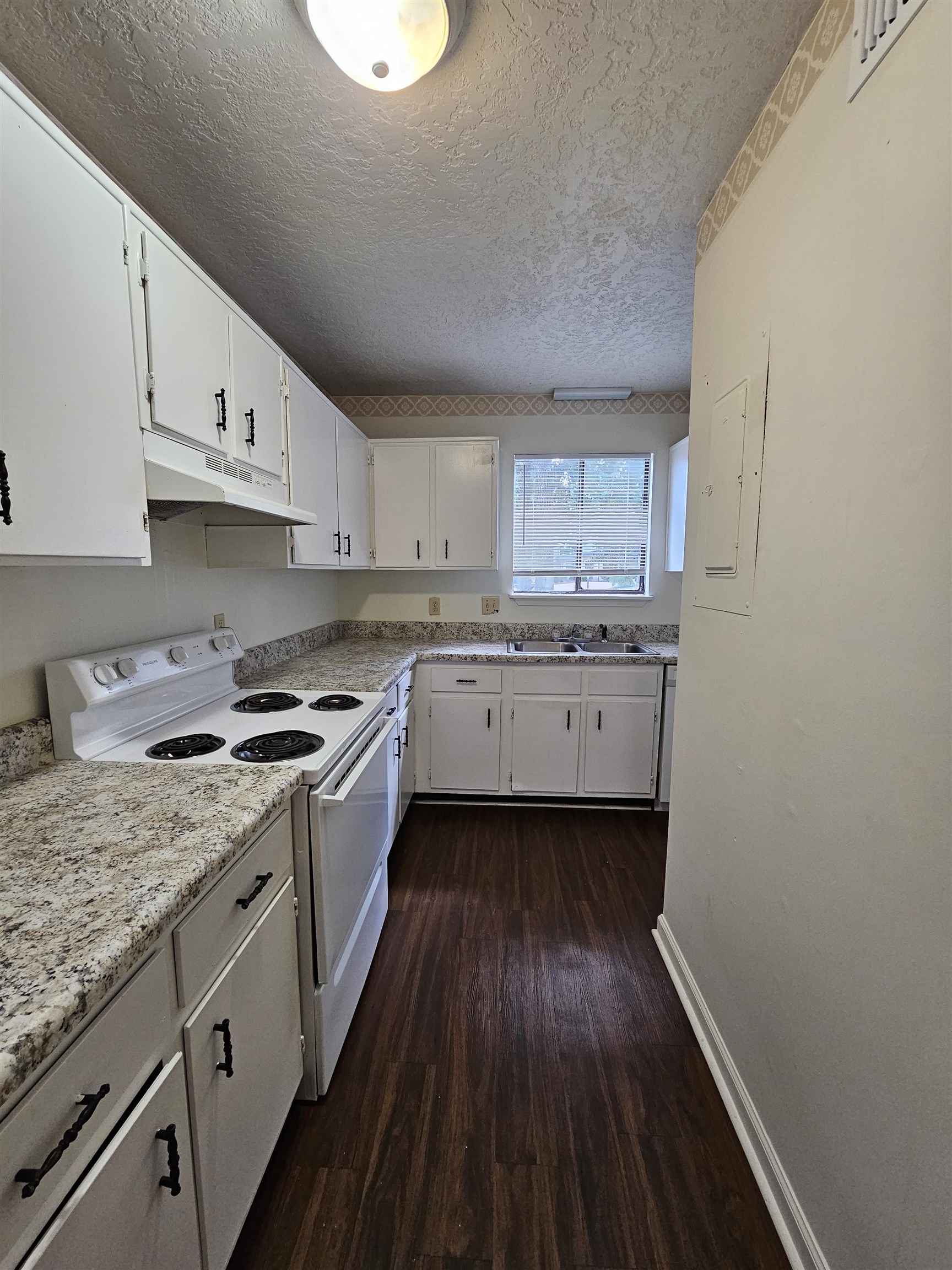 196 Locke Street, Unit D Tallahassee, FL 32303 - Photo 20 of 28