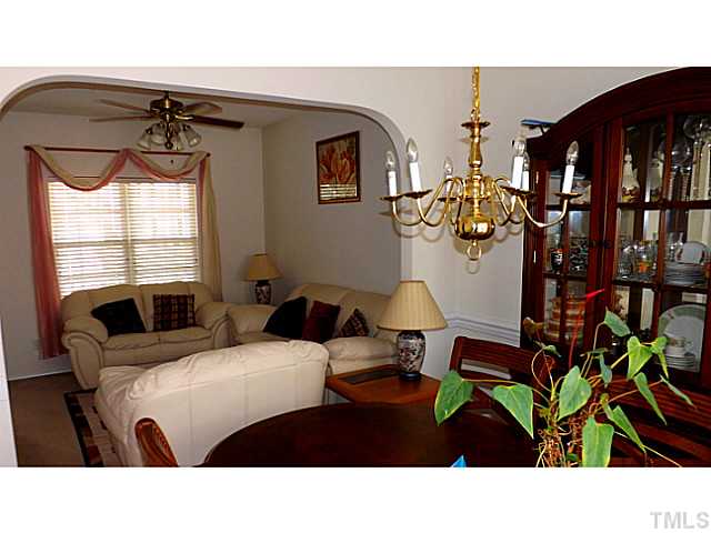 5712 Enoree Lane Raleigh, NC 27616 - Photo 3 of 25 Gallery Image 3