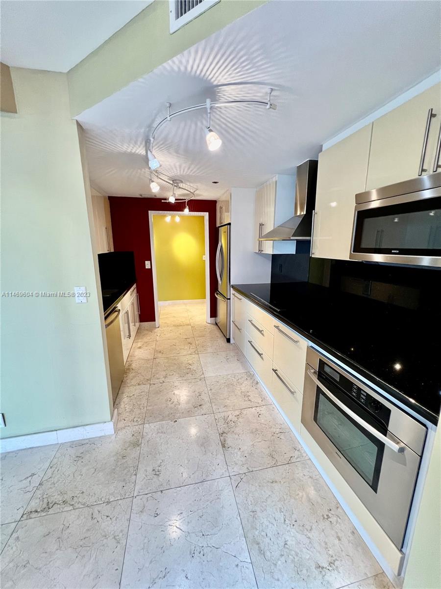 Brickell Miami, FL 33129 - Photo 36 of 45