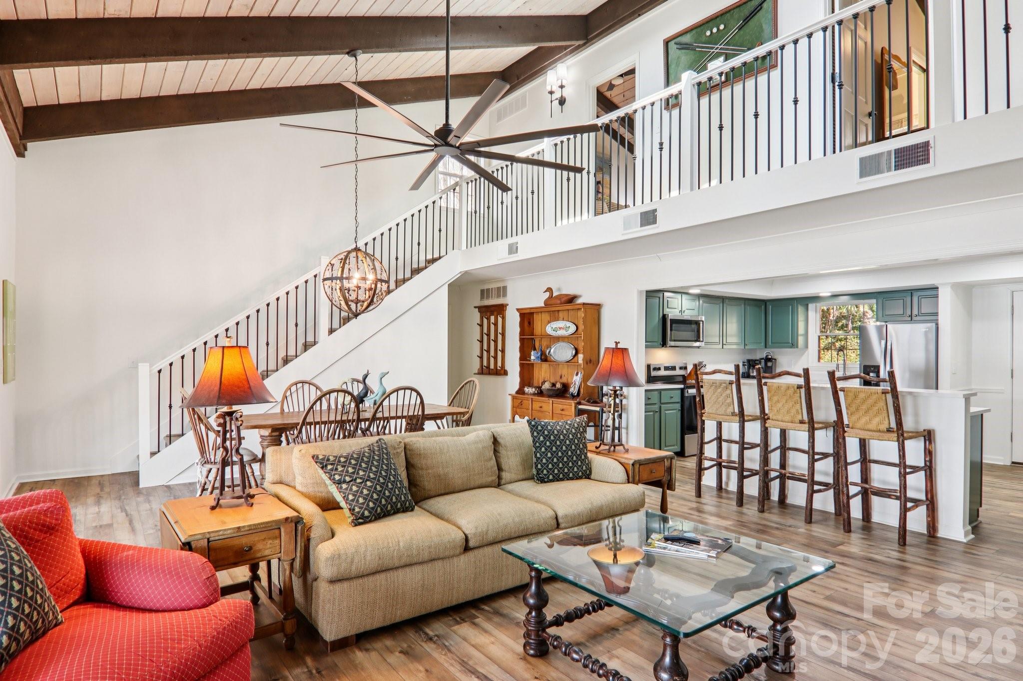 987 Cold Mountain Road Lake Toxaway, NC 28747 - Photo 15 of 42 a living room with furniture