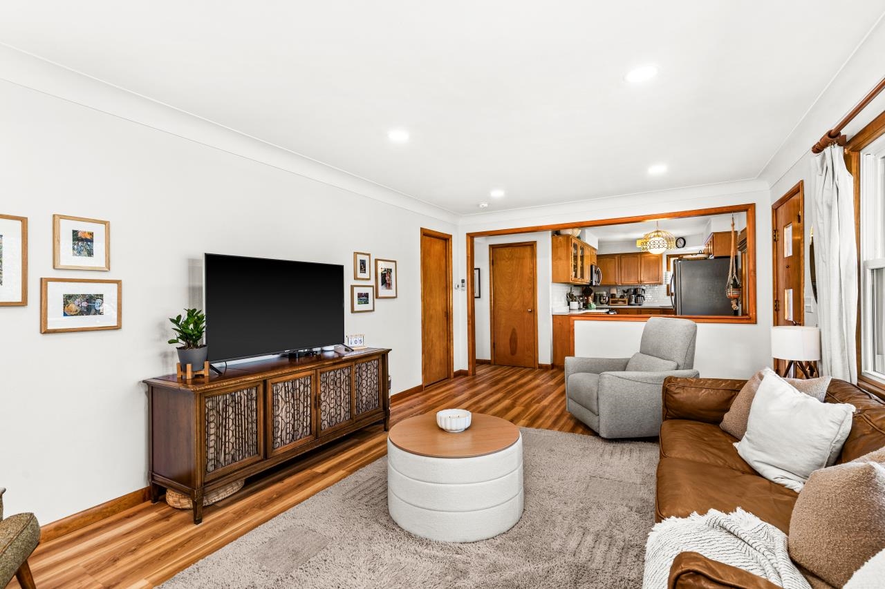 804 15th Avenue East Superior, WI 54880 - Photo 7 of 47