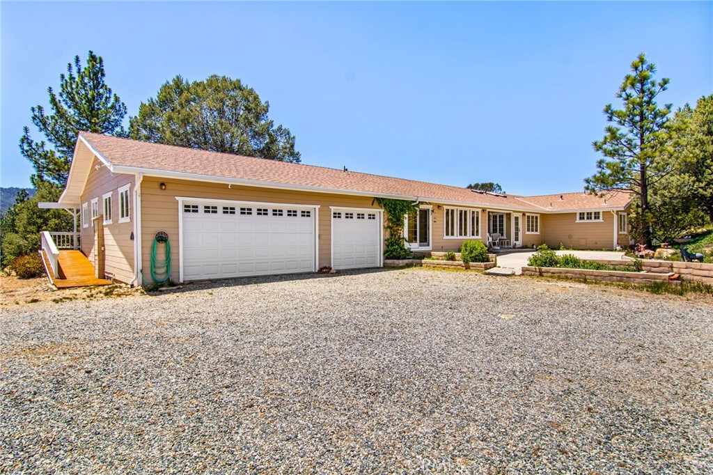 36350 Butterfly Peak Road Mountain Center, CA 92561 - Photo 1 of 47