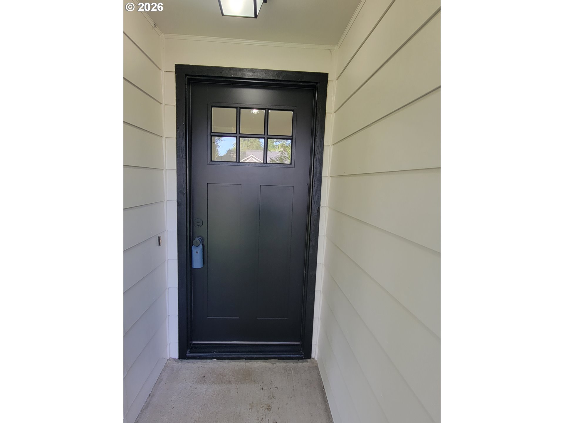 945 18th Street Northeast Salem, OR 97301 - Photo 2 of 31