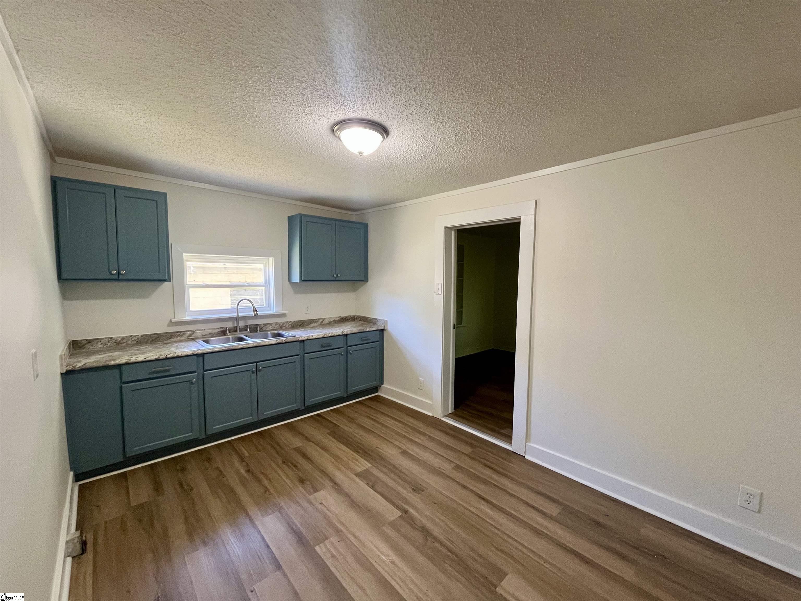 13 Clark Street Laurens, SC 29360 - Photo 2 of 13