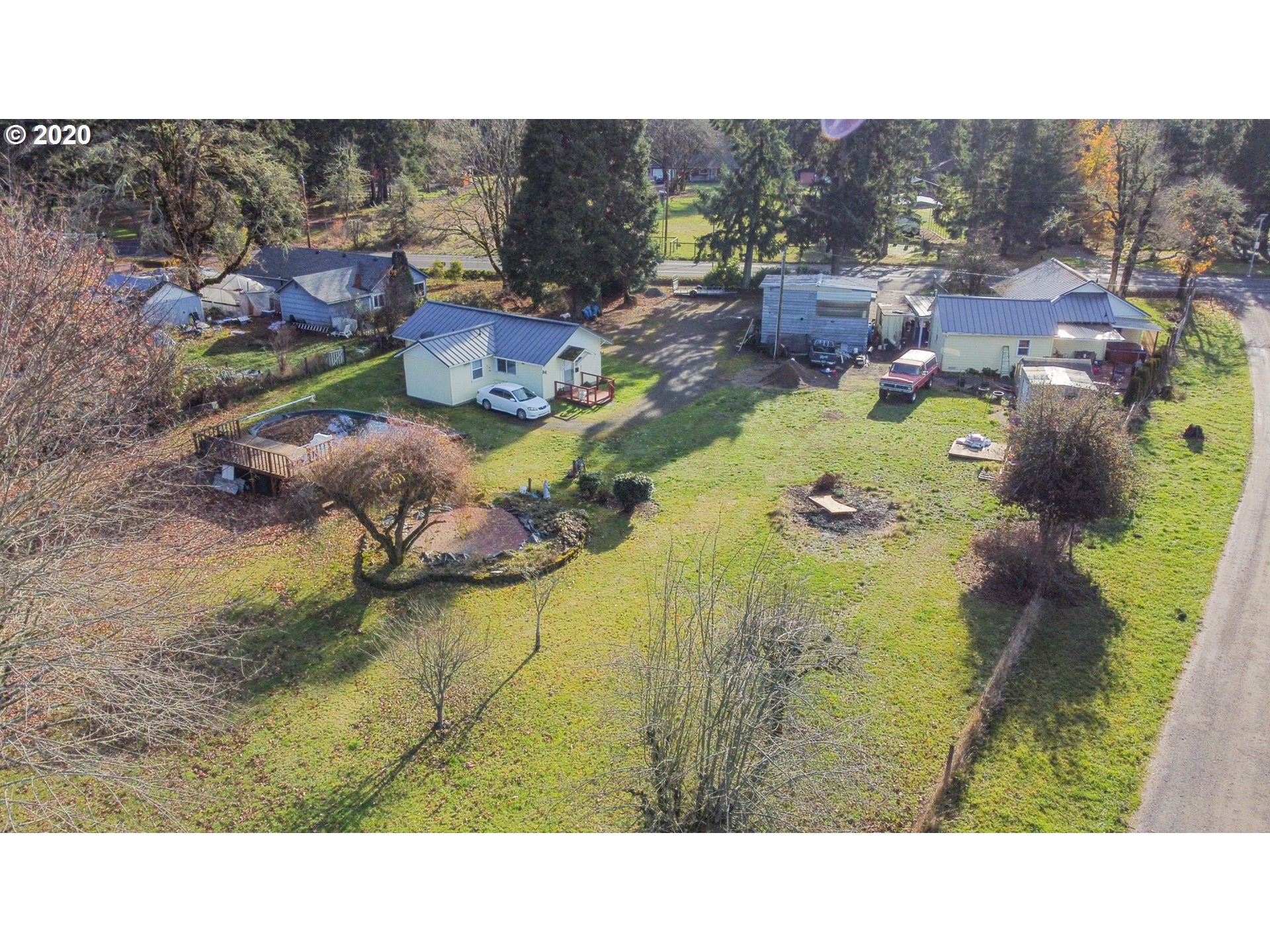 37165 Row River Road Dorena, OR 97434 - Photo 26 of 31 Gallery Image 26