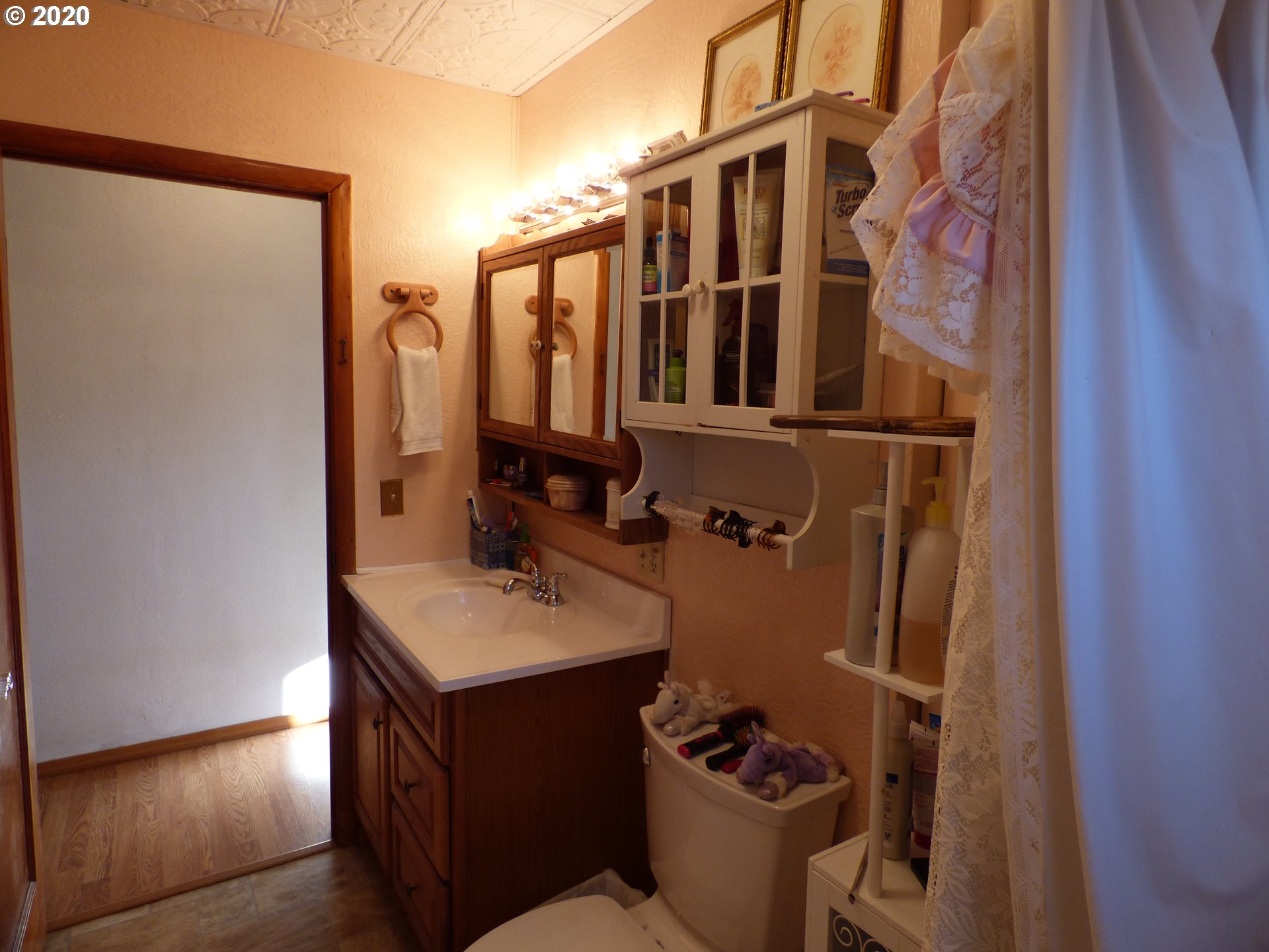 37165 Row River Road Dorena, OR 97434 - Photo 9 of 31 Gallery Image 9