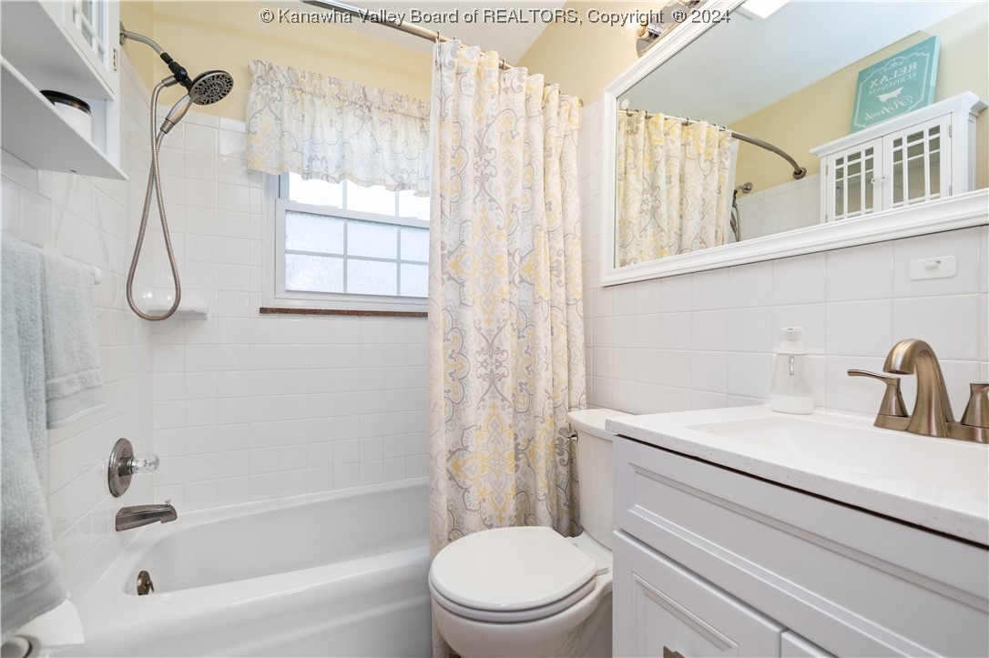 705 Castlegate Road South Charleston, WV 25303 - Photo 14 of 30 Gallery Image 14