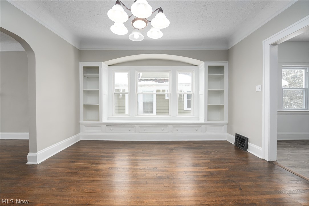 3306 East Overlook Road Cleveland Heights, OH 44118 - Photo 21 of 35