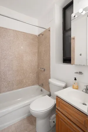 $2,850 | 323 East 90th Street, Unit 1FE | Upper East Side