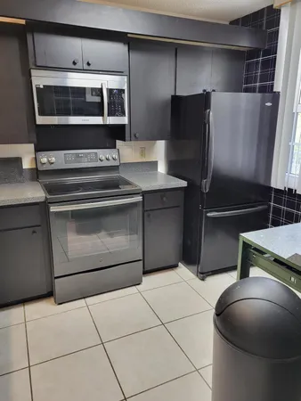 $2,200 | 3511 Village Boulevard, Unit 403, West Palm Beach, FL 33409