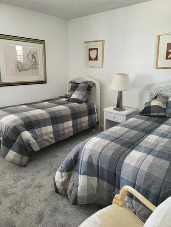 $2,200 | 3511 Village Boulevard, Unit 403, West Palm Beach, FL 33409