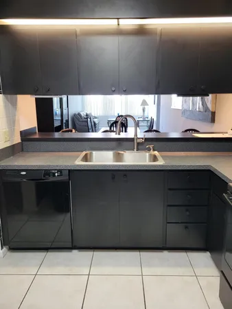 $2,200 | 3511 Village Boulevard, Unit 403, West Palm Beach, FL 33409