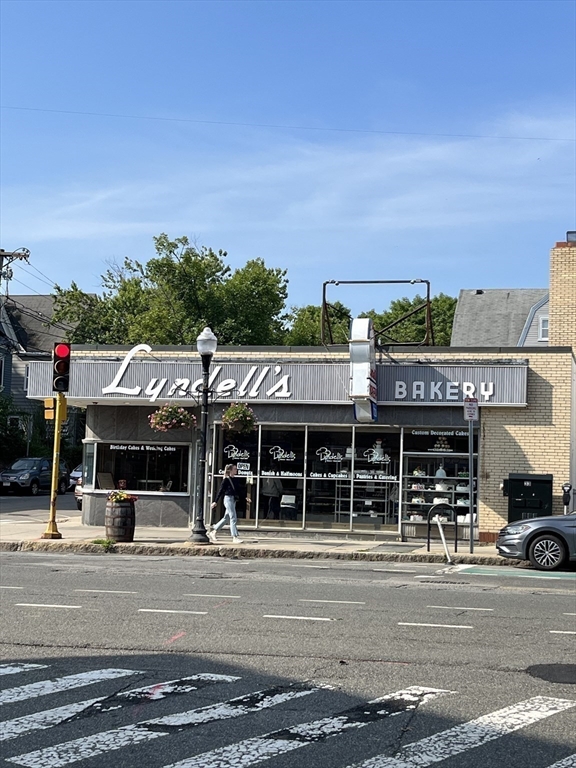 108 Bristol Road, Unit 1 Somerville, MA 02144 - Photo 26 of 30 a view of a car park in front of house
