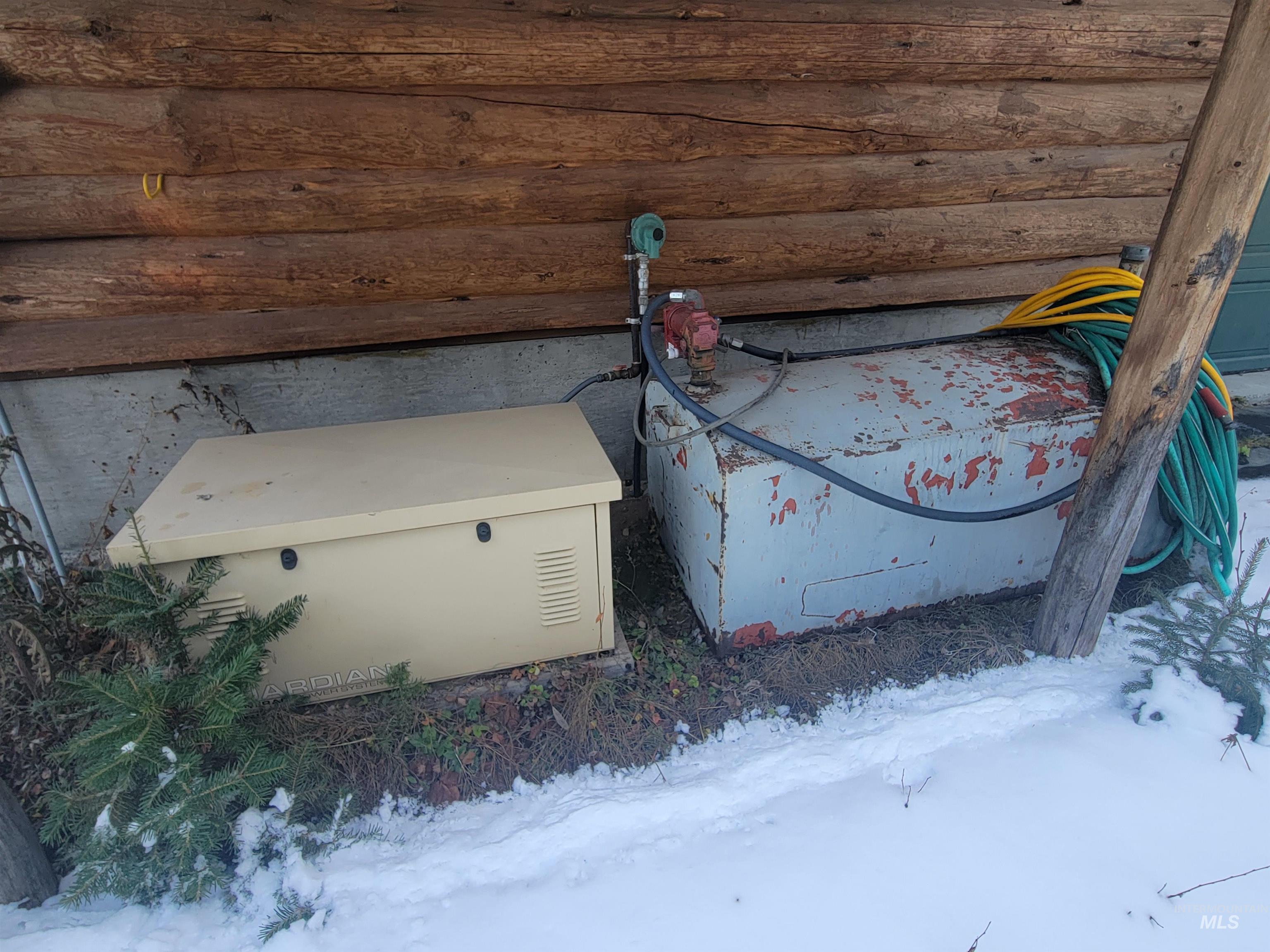 129 Copperhead Road Elk City, ID 83525 - Photo 6 of 28 Exterior view of a power unit