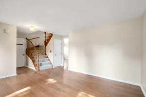 $2,800 | 1255 Huntington Drive, Mundelein, IL 60060