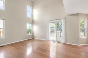 $2,800 | 1255 Huntington Drive, Mundelein, IL 60060