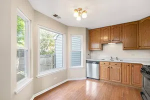 $2,800 | 1255 Huntington Drive, Mundelein, IL 60060