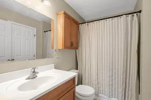 $2,800 | 1255 Huntington Drive, Mundelein, IL 60060