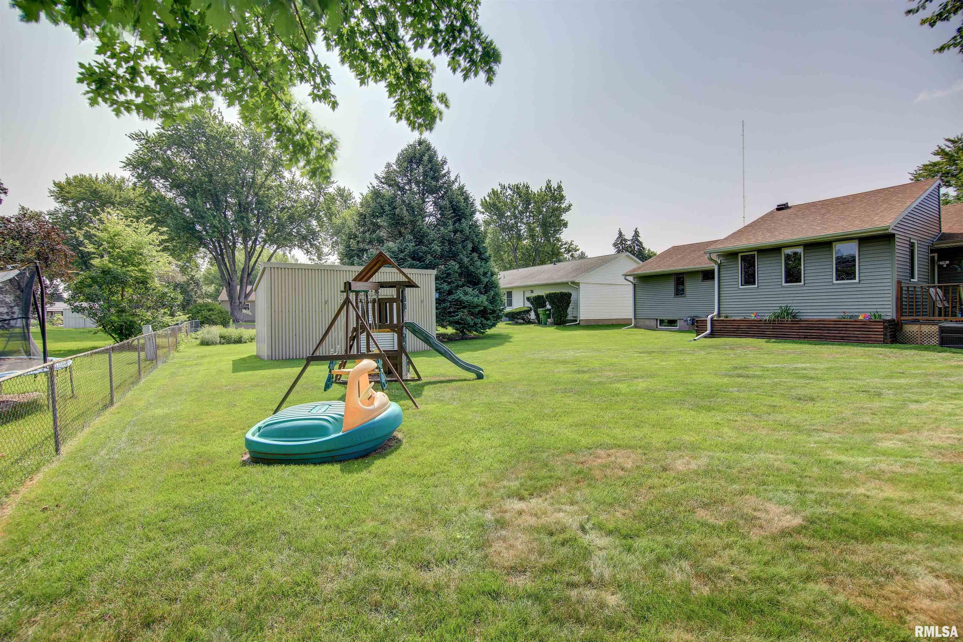 886 15th Avenue Northwest Clinton, IA 52732 - Photo 24 of 30