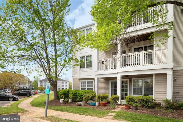 $320,000 | 11000 Kinship Court, Unit 101, Manassas, VA 20109