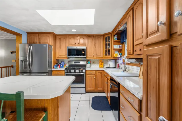 $615,000 | 3 Kennedy Drive, Pelham, NH 03076