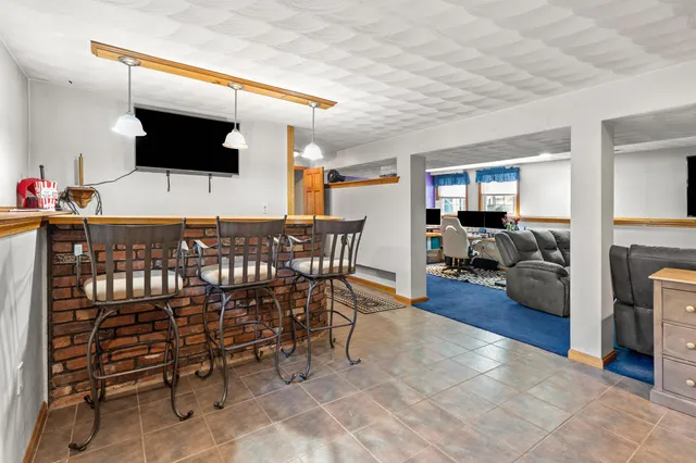 $615,000 | 3 Kennedy Drive, Pelham, NH 03076