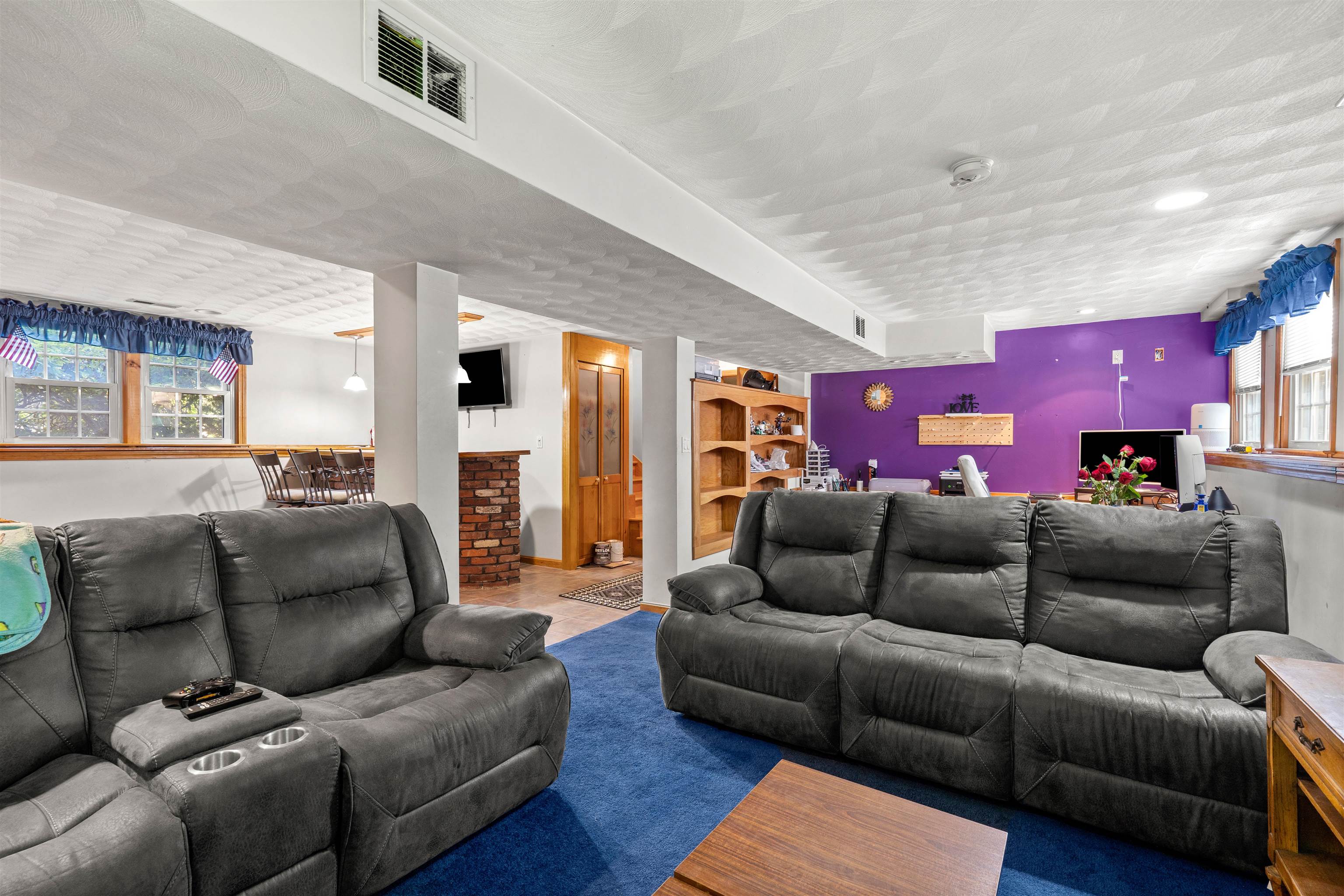 3 Kennedy Drive Pelham, NH 03076 - Photo 30 of 42