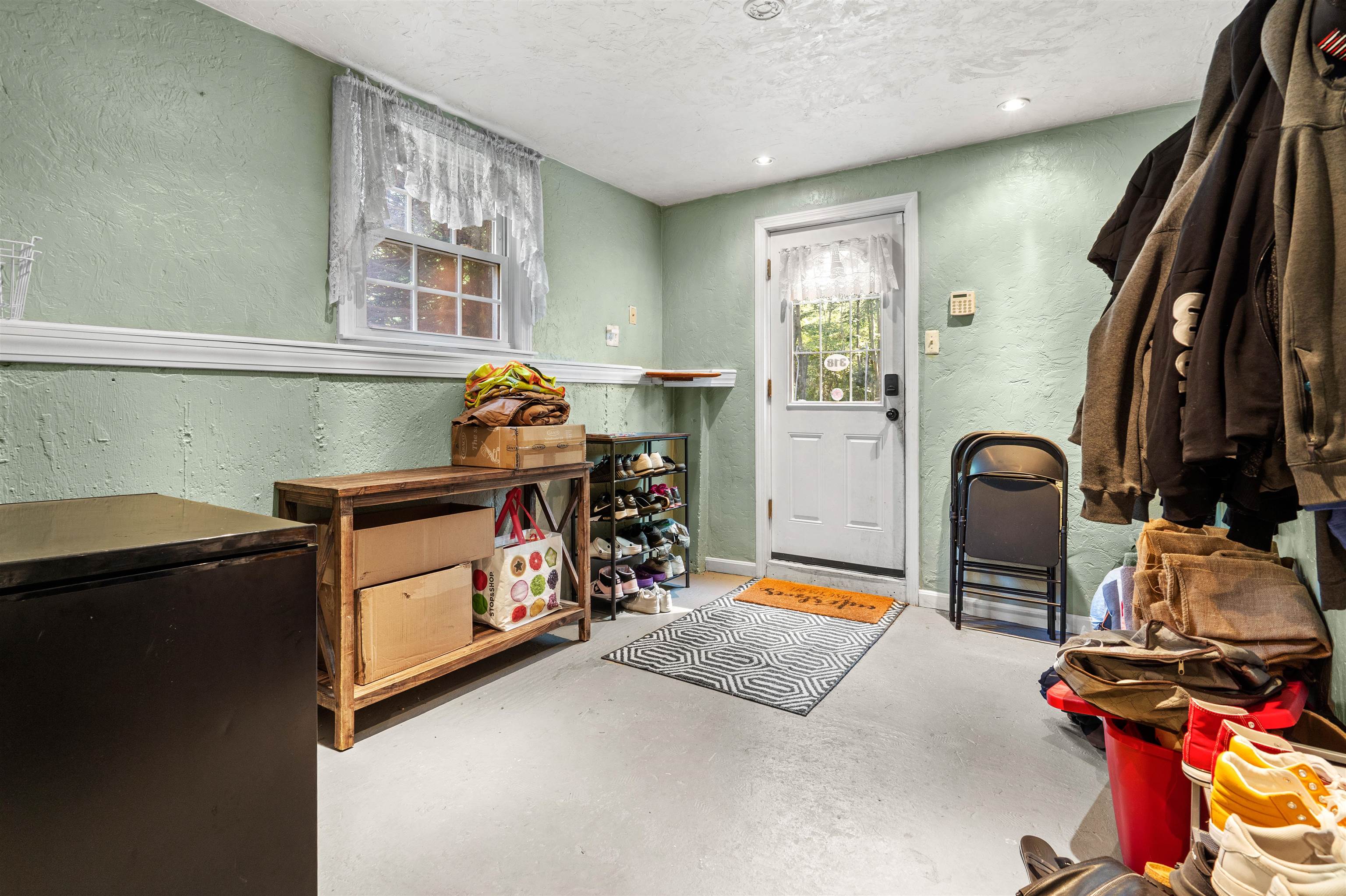 3 Kennedy Drive Pelham, NH 03076 - Photo 31 of 42