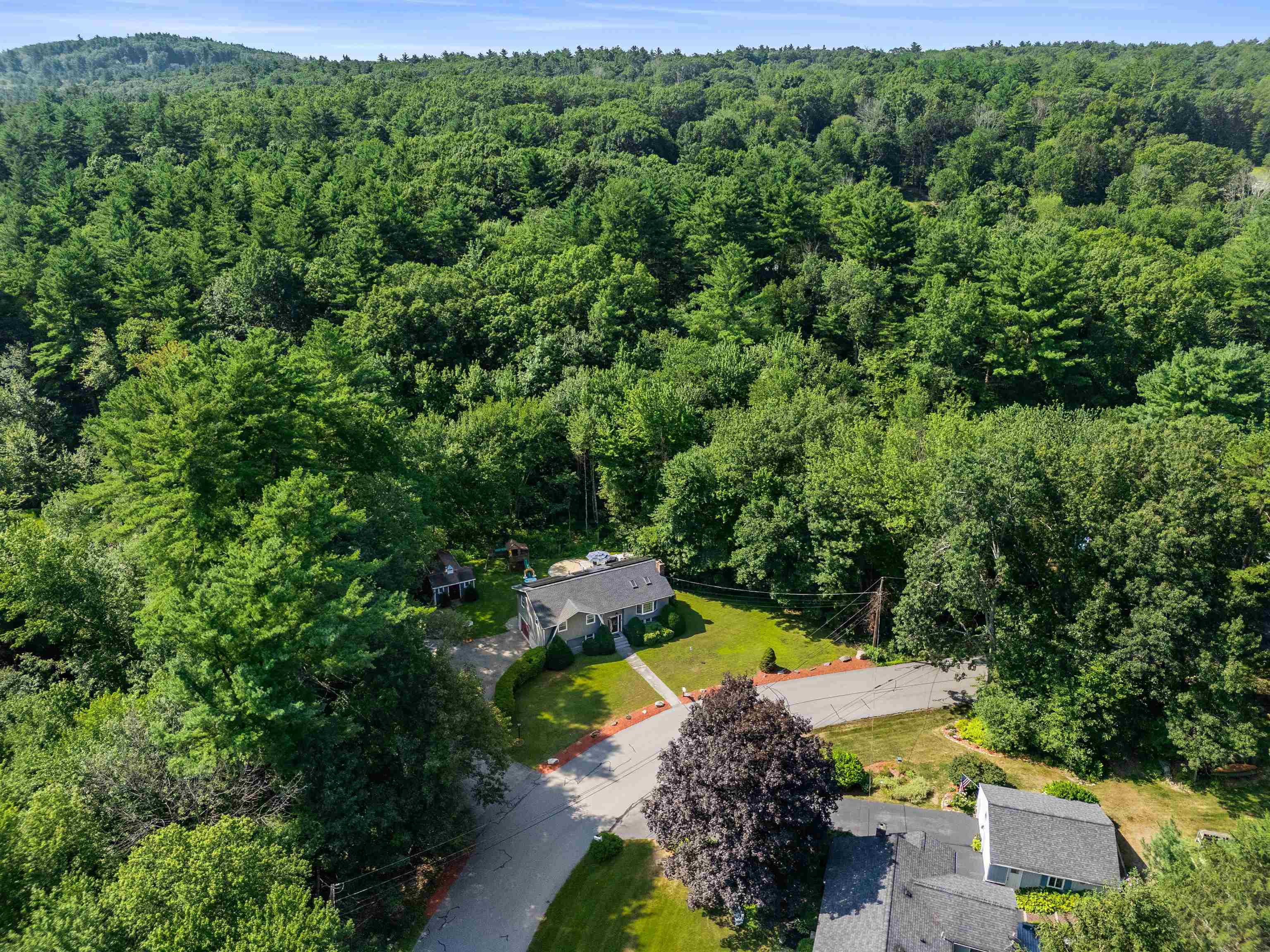 3 Kennedy Drive Pelham, NH 03076 - Photo 40 of 42