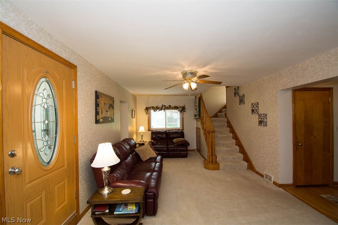 1185 Swartz Road Akron, OH 44306 - Photo 4 of 14