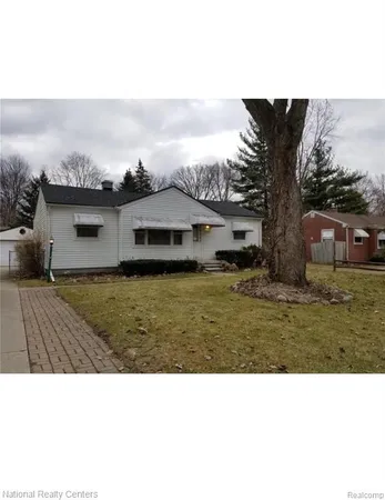 $1,650 | 18270 Foch, Livonia, MI 48152