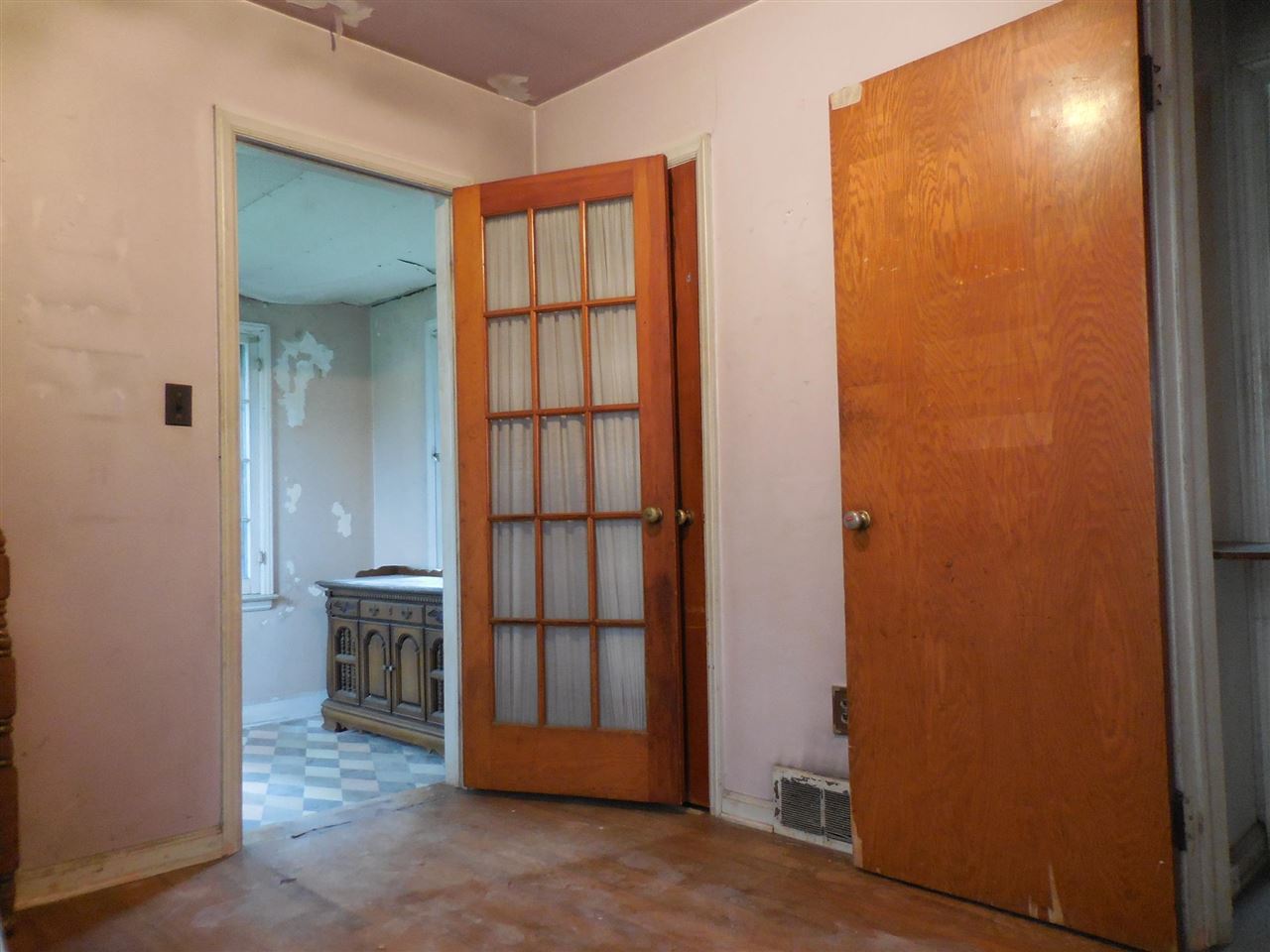 40540 Mound Road Sterling Heights, MI 48310 - Photo 16 of 27 50037134-15.JPG