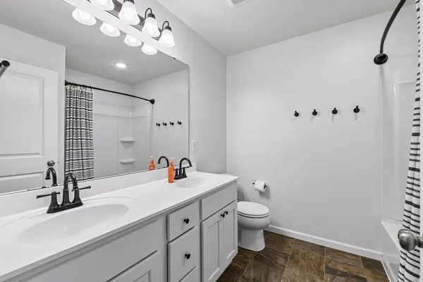 $419,900 | 940 Lakewood Trail, Norwood Young America, MN 55397