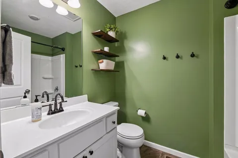 $419,900 | 940 Lakewood Trail, Young America, MN 55397