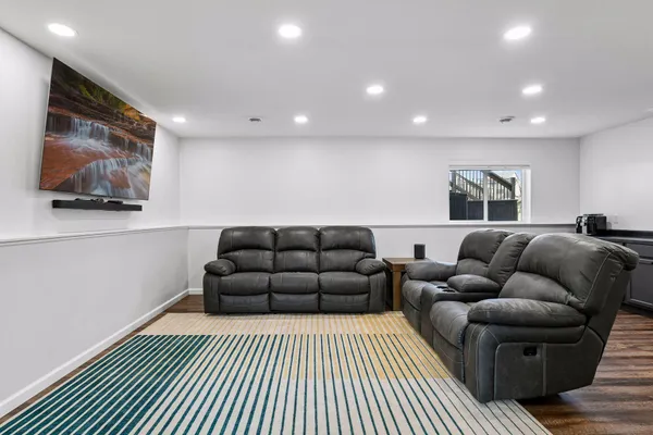 $419,900 | 940 Lakewood Trail, Norwood Young America, MN 55397