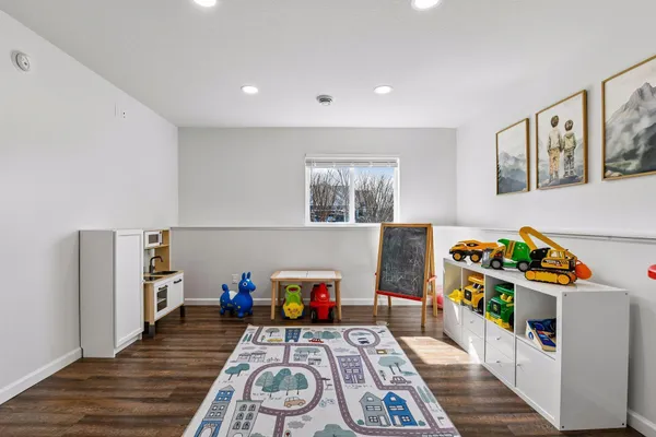 $419,900 | 940 Lakewood Trail, Norwood Young America, MN 55397