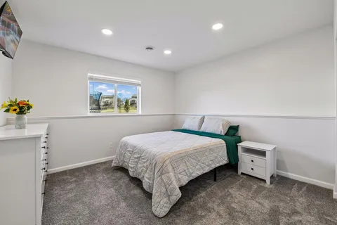 $419,900 | 940 Lakewood Trail, Young America, MN 55397