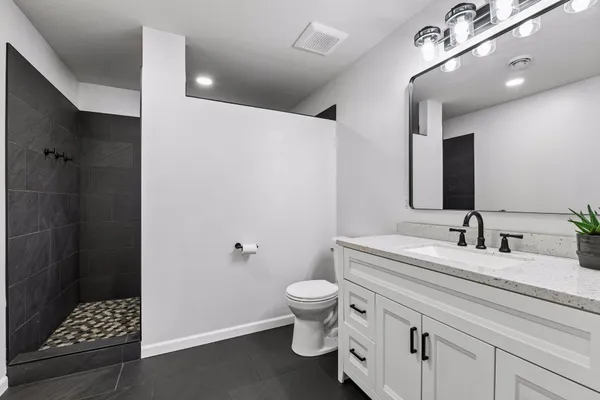 $419,900 | 940 Lakewood Trail, Norwood Young America, MN 55397