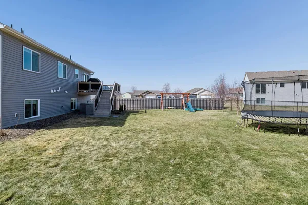$419,900 | 940 Lakewood Trail, Norwood Young America, MN 55397